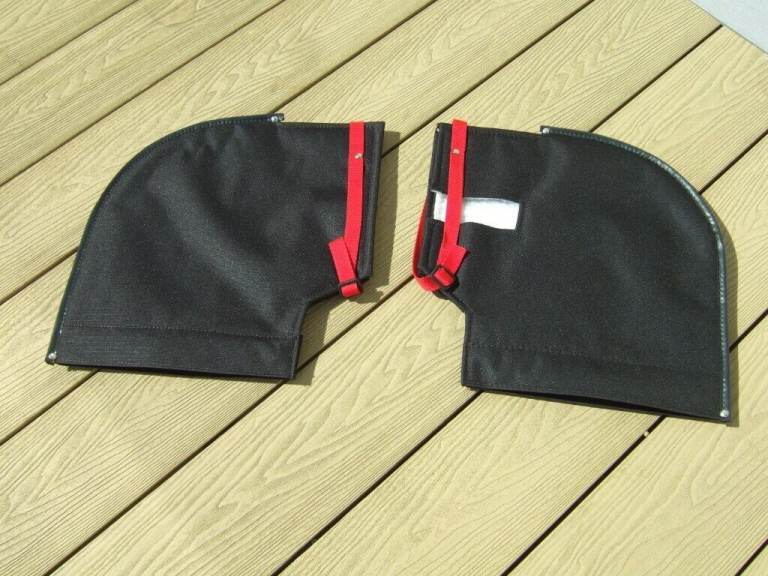 Motorbike/scooter handlebar muffs