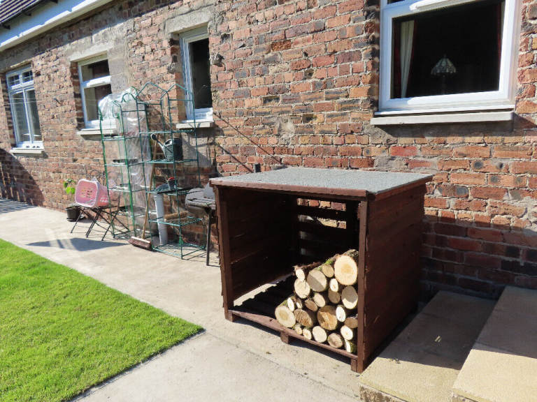 Log store