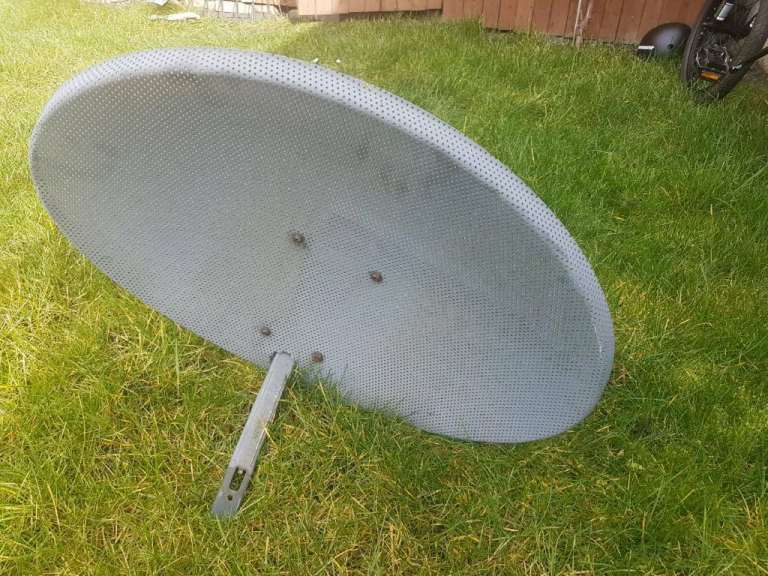 Tv universal satellite dish 60cm