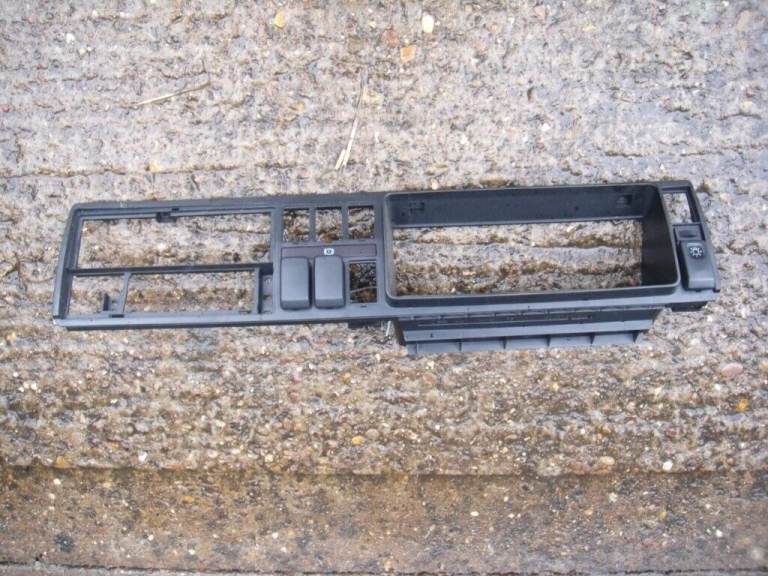 VW GOLF MK2 INSTRUMENT CLUSTER SURROUND