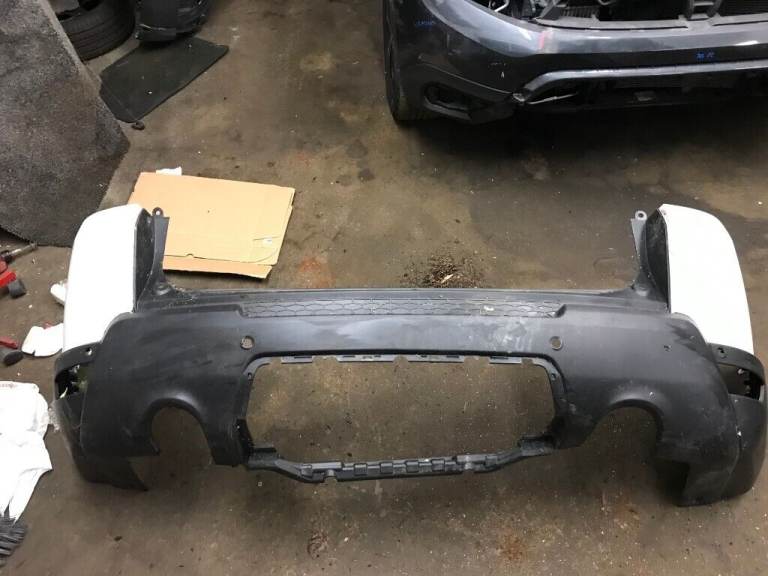 RANGE ROVER SPORT L494 REAR BUMPER WHITE P/N: HK62-17F954-A (2013-2016)