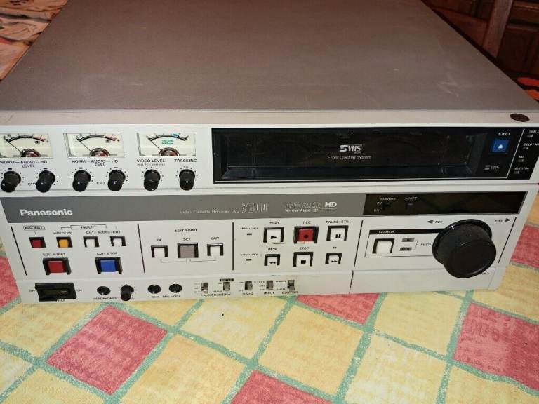 Panasonic AG-7500 S-VHS Edit VCR