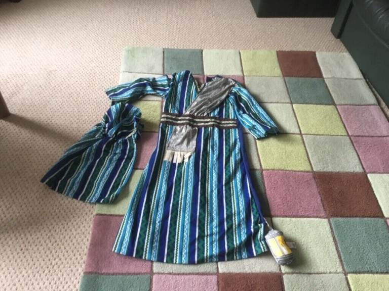 Children,s dressing up outfit