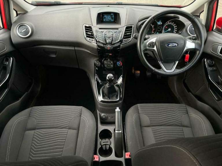 Ford Fiesta 1.25 ( 82ps ) Zetec