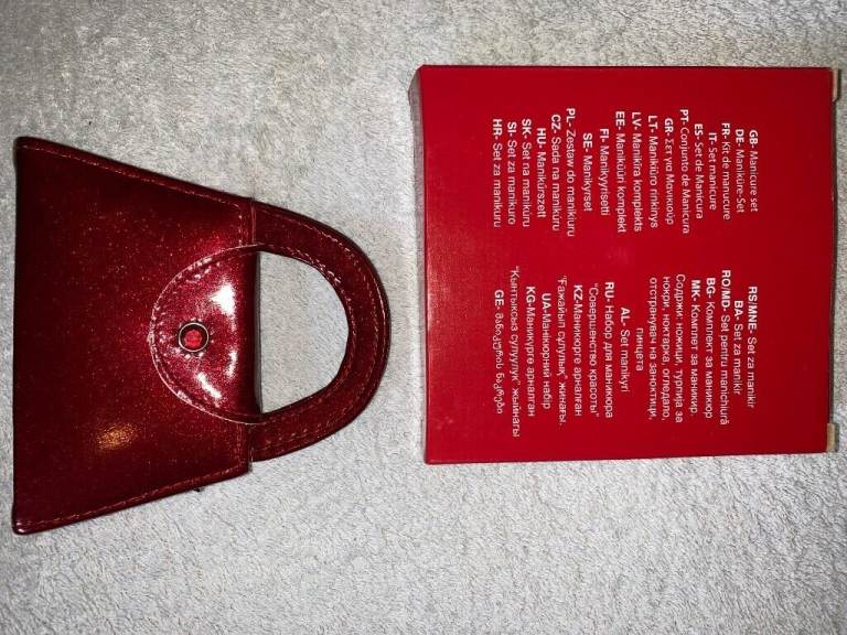New Avon Handbag Manicure Set IP1