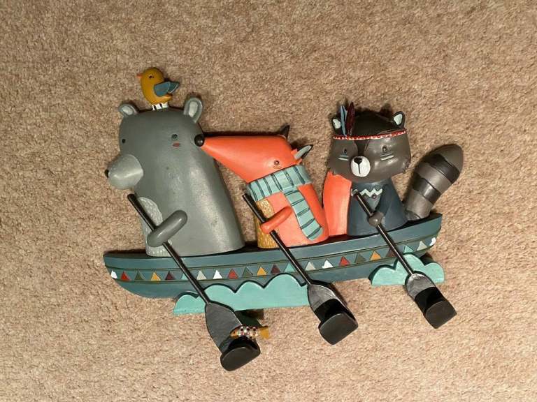 NEW Decorative Kid coats / Bags hanger with 3 hooks 