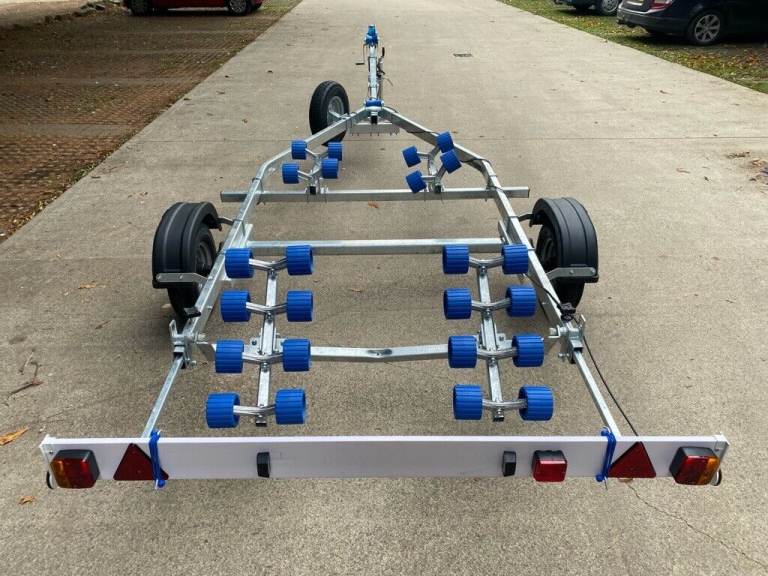Brand New 2026 Extreme 2M wide 750KG Super roller trailer, for 16' boat or RIB up to 5.3M 2ywarranty
