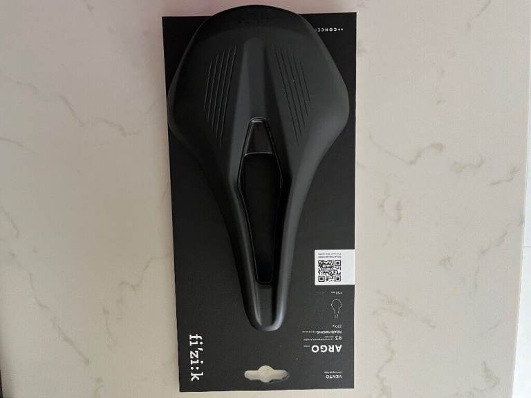 FIZIK VENTO ARGO R3 SADDLE Kium Alloy Rails 150mm