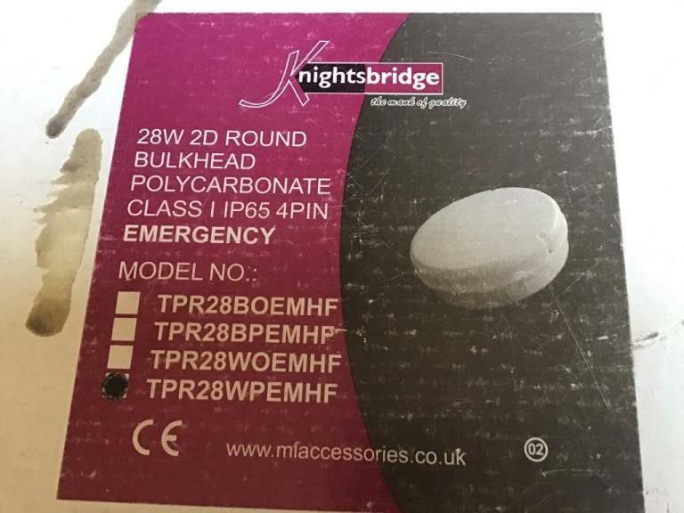KNIGHTSBRIDGE 28w 2 Round Bulkhead Polycarbonate class 1 ip65 4pin 