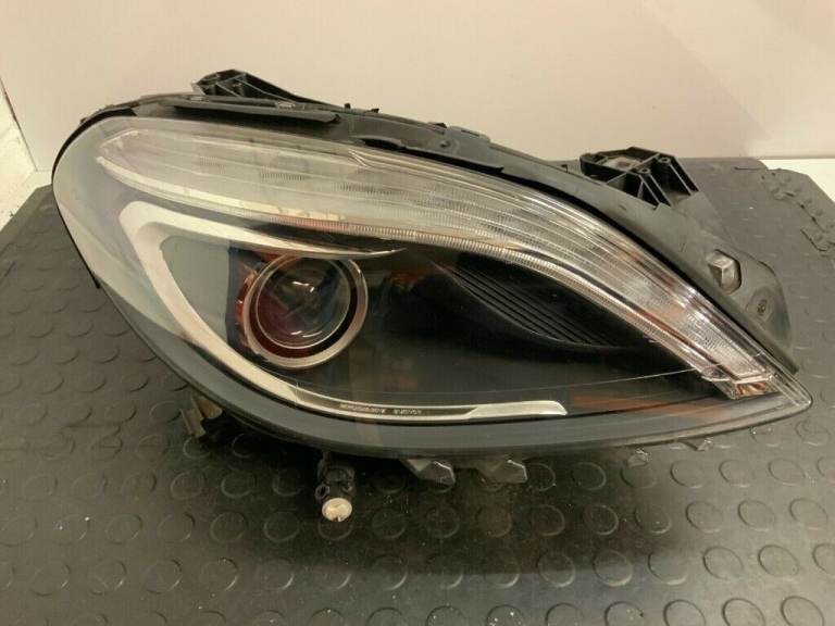 MERCEDES B CLASS - W246 - XENON HEADLIGHT - DRIVERSIDE - COMPLETE