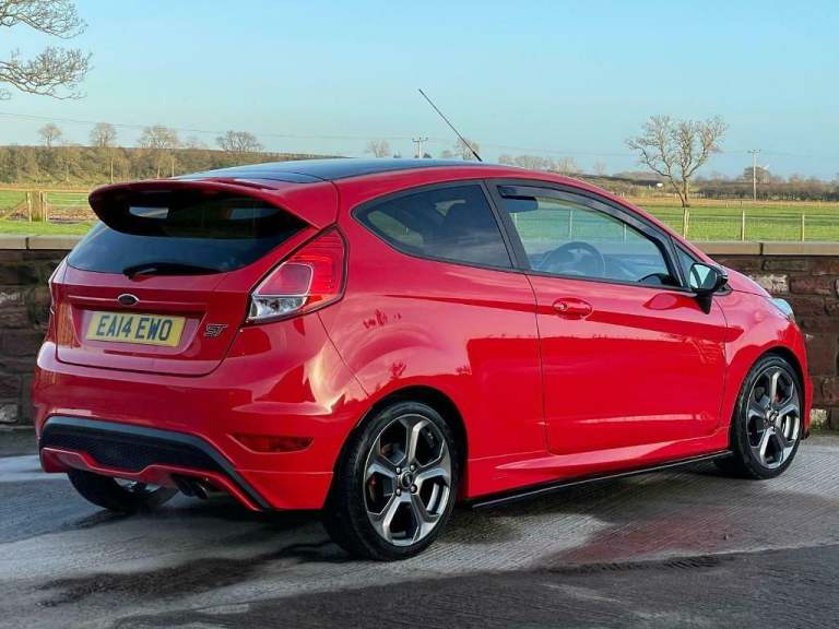 Ford Fiesta 1.6 ( 182ps ) EcoBoost ST 2