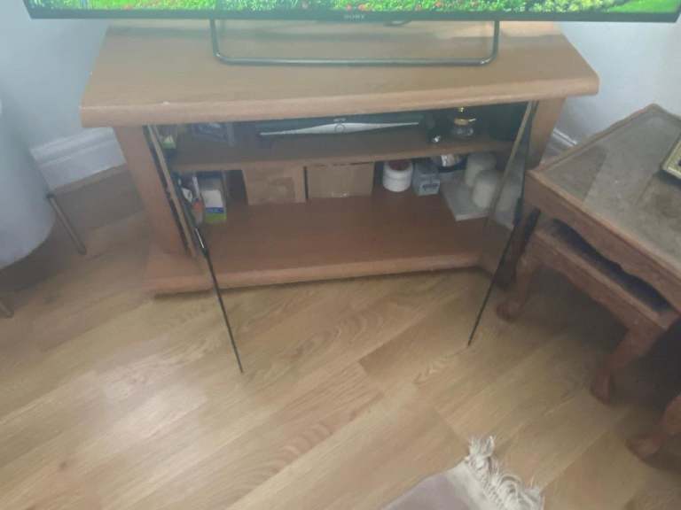 MUST GO SOON!! Oak Vaneer TV unit