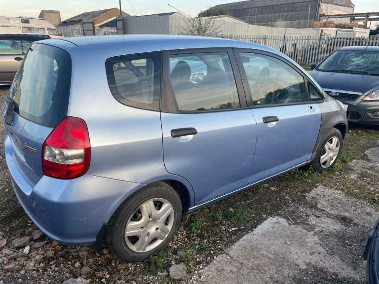 Honda Jazz 2006 1.3 For Breaking CHEAP PARTS