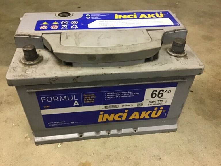 BATTERYS FIT CAR VAN & JEEP TRACTOR HEAVY DUTY DIESEL BATTERYS FIT MOST VEHICLES