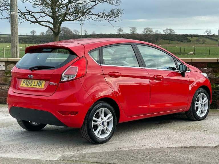 Ford Fiesta 1.25 ( 82ps ) Zetec