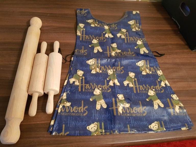 Kids stuff   for kitchen   spotless condition 