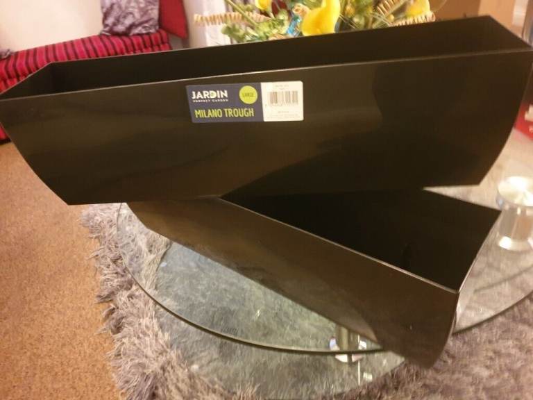 Plant pots /troughs large new