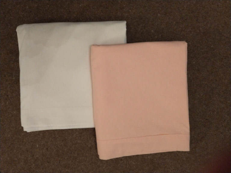FLAT SHEETS for DOUBLE BED (2) Ivory & Peach. Used little on guest bed - in exc. cond.
