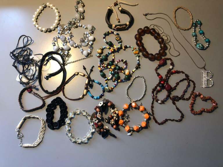 Bundle of Jewellery