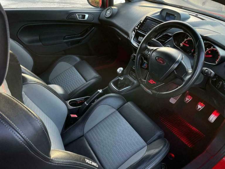 Ford Fiesta 1.6 ( 182ps ) EcoBoost ST 2