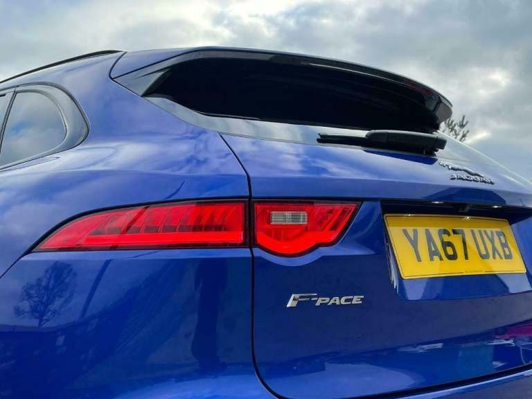 Jaguar F-PACE 2.0d R-Sport Auto AWD 