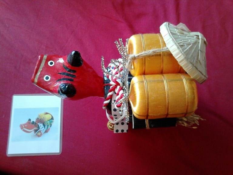 Pair of an Adult & baby JAPANESE AKABEKO RED COW KOKESHI PAPER MACHE BOBBLEHEAD - BOXED.