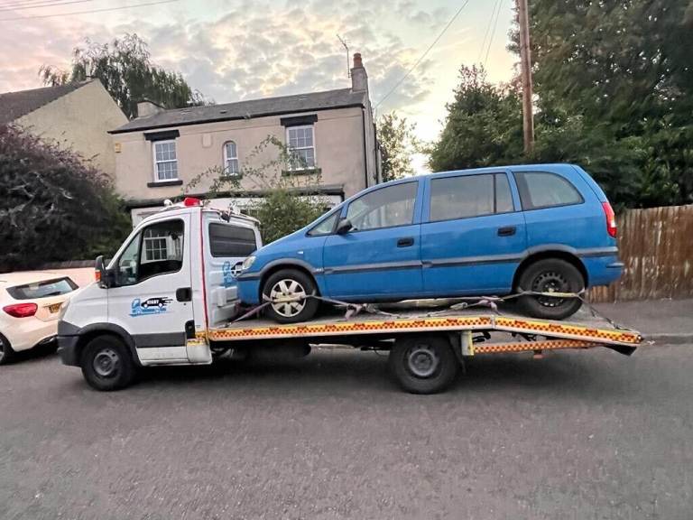 EGHAM  BREAKDOWN RECOVERY SERVICE JUMP START URGENT ANYTIME ANYWHERE