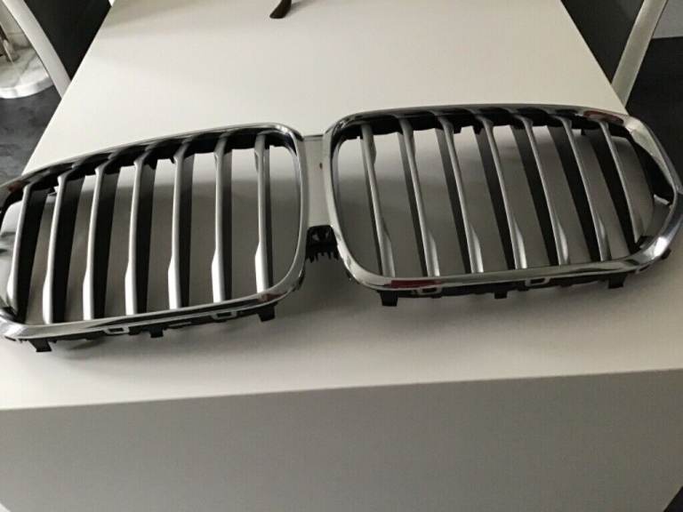 X5 Front Grill (brand new)