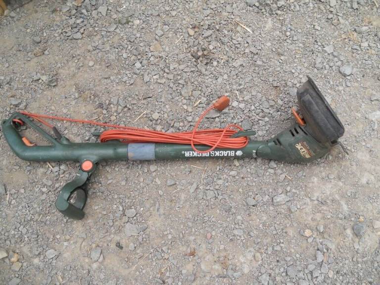 Black and Decker Edge trimmer strimmer /Garden Tool
