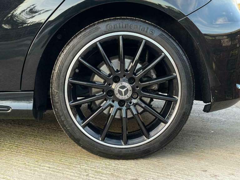 Mercedes-Benz A180d 1.5 CDI AMG Line