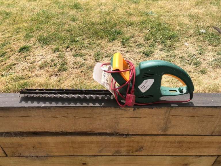 Trimmer 
