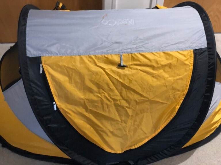 Kidco Peapod Plus Travel Bed/Play Pen, As-new