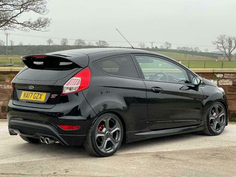 Ford Fiesta 1.6 ( 182ps ) EcoBoost ST 3