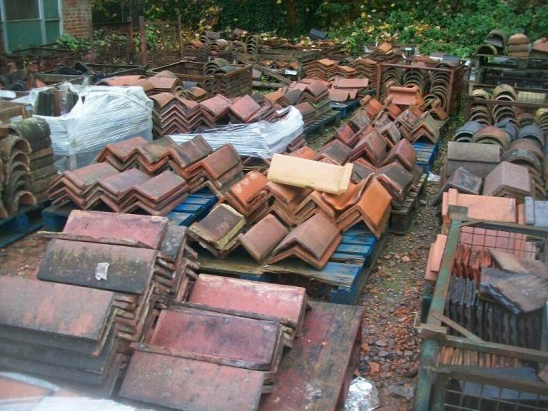 Roof finals Reclaimed finals Ridges Roof Ridge chimney pots etc 