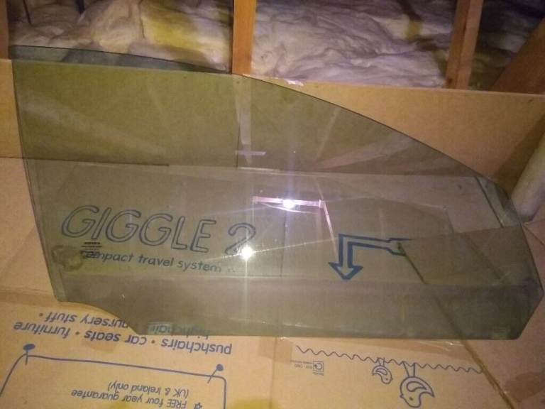 Volvo S40 glass offside front