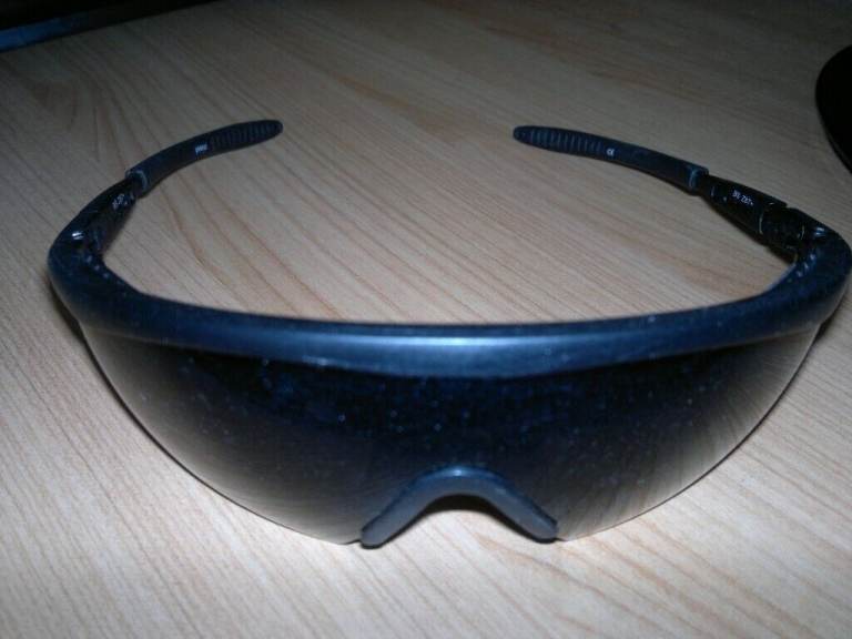 SHOOTING/SKIING BLACK WRAP AROUND SUNGLASSES