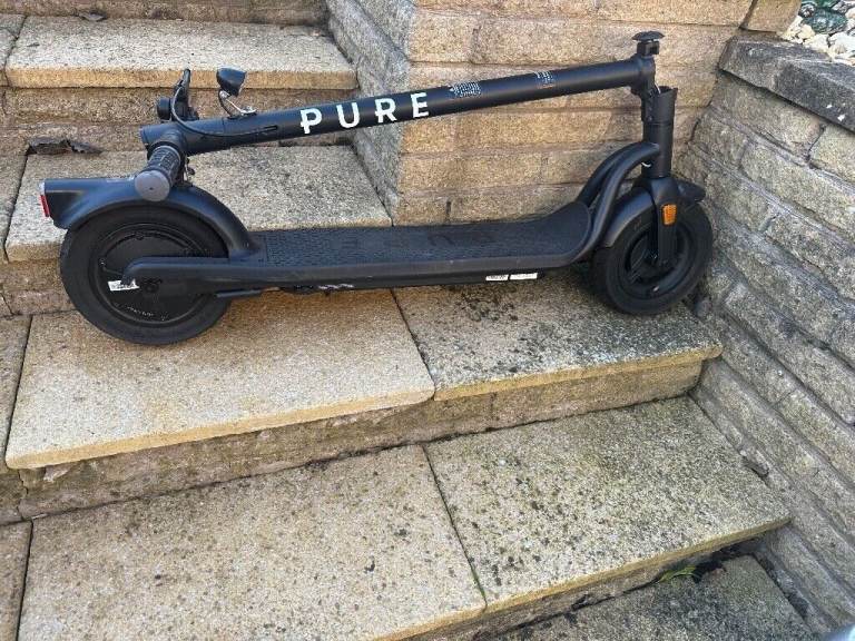 Pure electric scooter used a couple of times ✖️