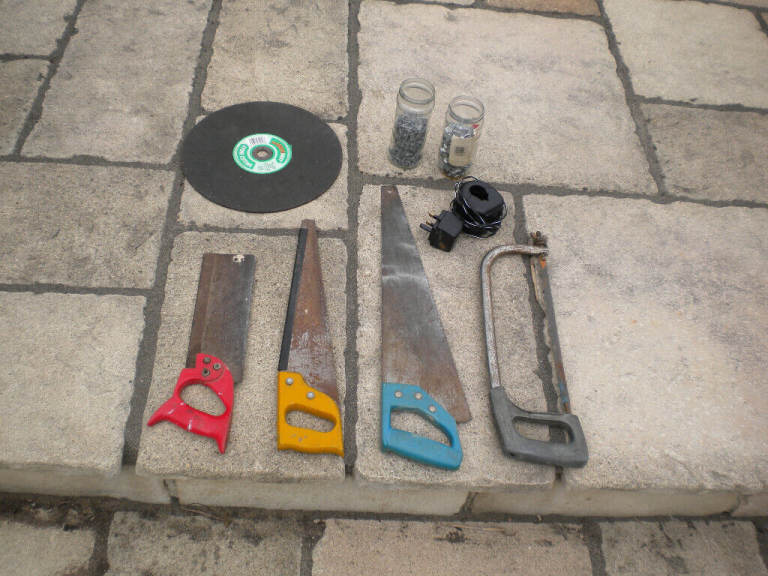 VARIOUS SAWS,CUTTING DISC. BLACK AND DECKER  CHARGER, ETC.  NEW POST CODE WR2 WORCESTER