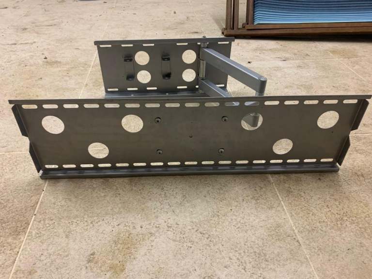 Large Extend & Swivel TV Wall Bracket