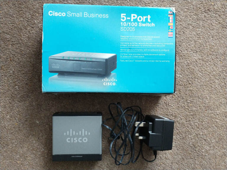 CISCO 5-Port 10/100 Switch SD205