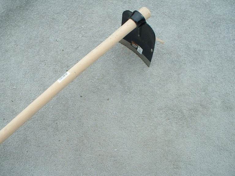 3 lb steel hoe head & handle garden or farm use etc back in stock