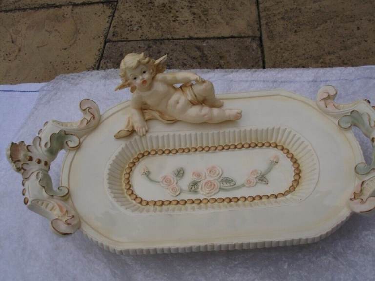 PORCRLIAN UNIVERSAL TRAY