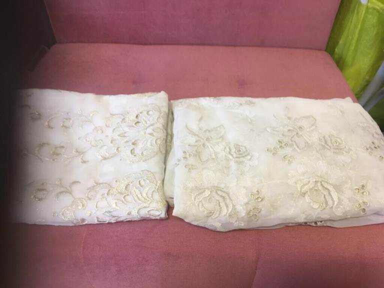 NEW CREAM AND GOLD PATTERNED NET CURTAIN PAIR