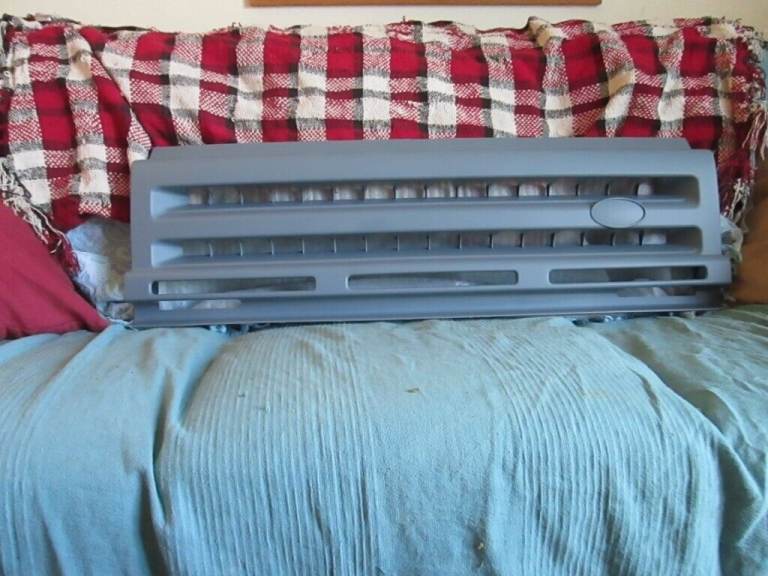 Discovery TDI radiator grill