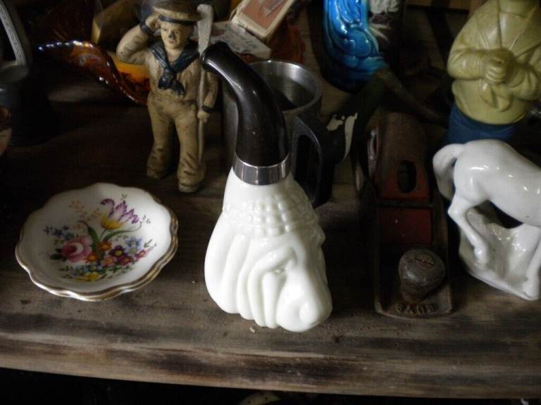 AVON DOG VINTAGE AVON BOTTLE DOG PIPE BLOOD HOUND 