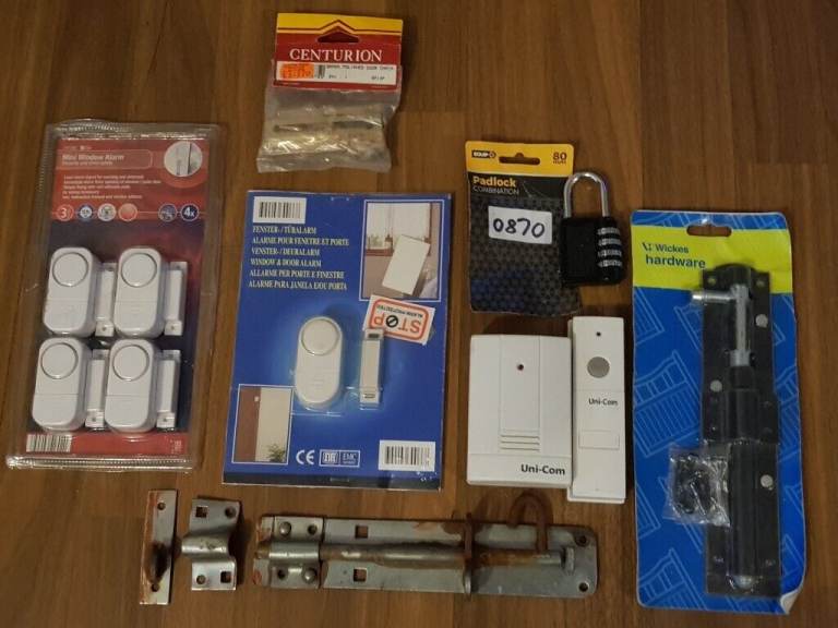 JOB LOT OF SECURITY/LOCKS/DOOR BELL