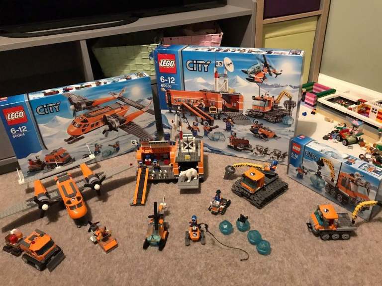 Lego Arctic Base, Large Plane, Snow plough