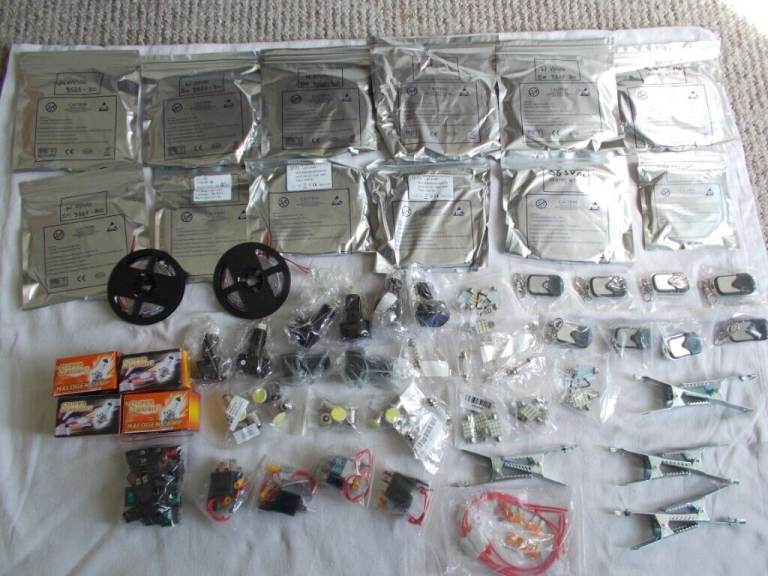 Job lot Camper van motorhome conversion 12v split chargers & super bright led lights
