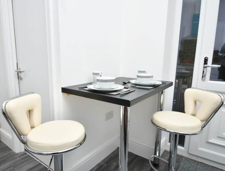 4 BED HMO BURNLEY FOR SALE ** ONLY £15,000 CASH ** REQUIRED