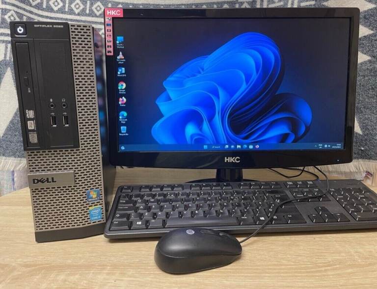 Computer small Dell Optiplex i3 processor 